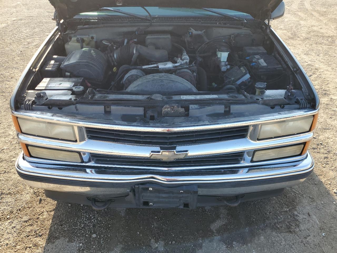 1999 Chevrolet Tahoe K1500 VIN: 1GNEK13R1XJ343041 Lot: 84004565