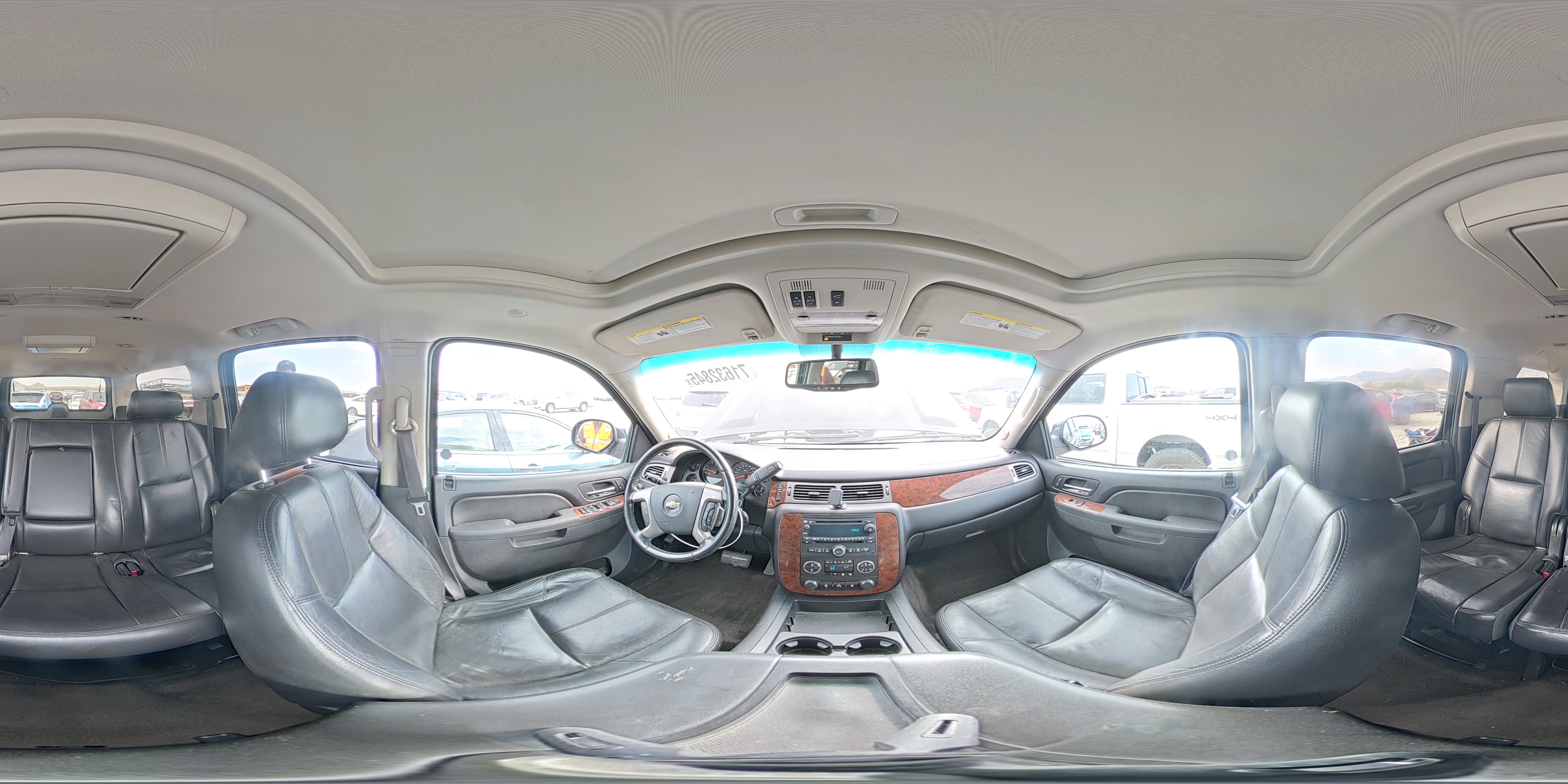 2014 Chevrolet Suburban K1500 Lt VIN: 1GNSKJE74ER229015 Lot: 71632845