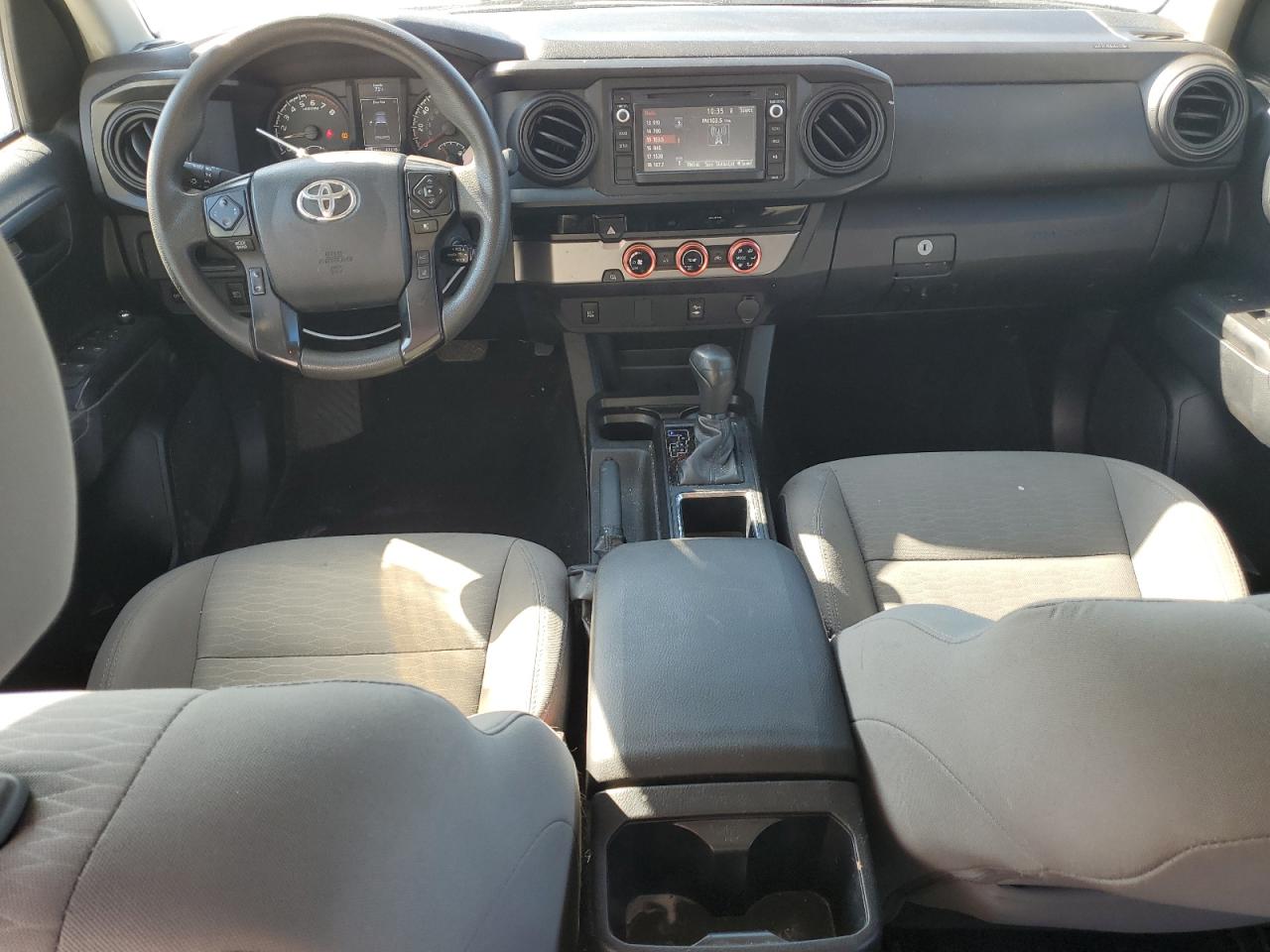 2018 Toyota Tacoma Double Cab VIN: 5TFAX5GN2JX121328 Lot: 84210455