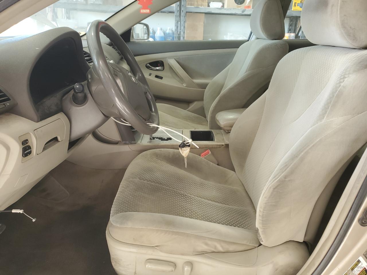 2009 Toyota Camry Base VIN: 4T1BE46K79U318404 Lot: 80217925