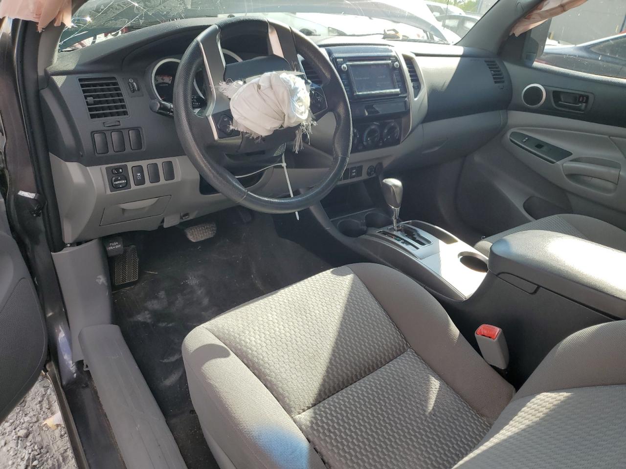 2015 Toyota Tacoma Access Cab VIN: 5TFTX4CN1FX058738 Lot: 84788105