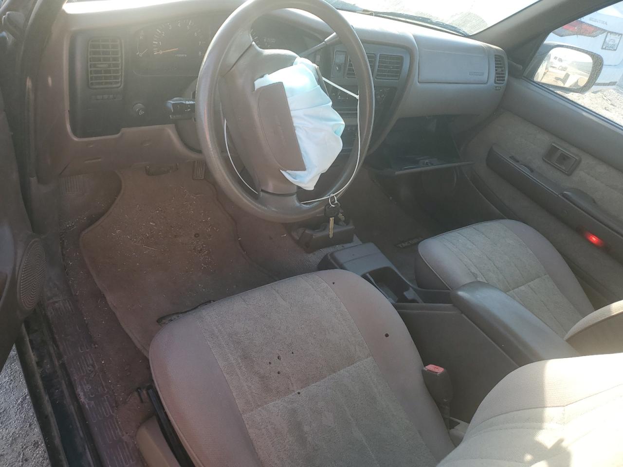 2000 Toyota Tacoma Xtracab VIN: 4TAVL52N1YZ634326 Lot: 84189875