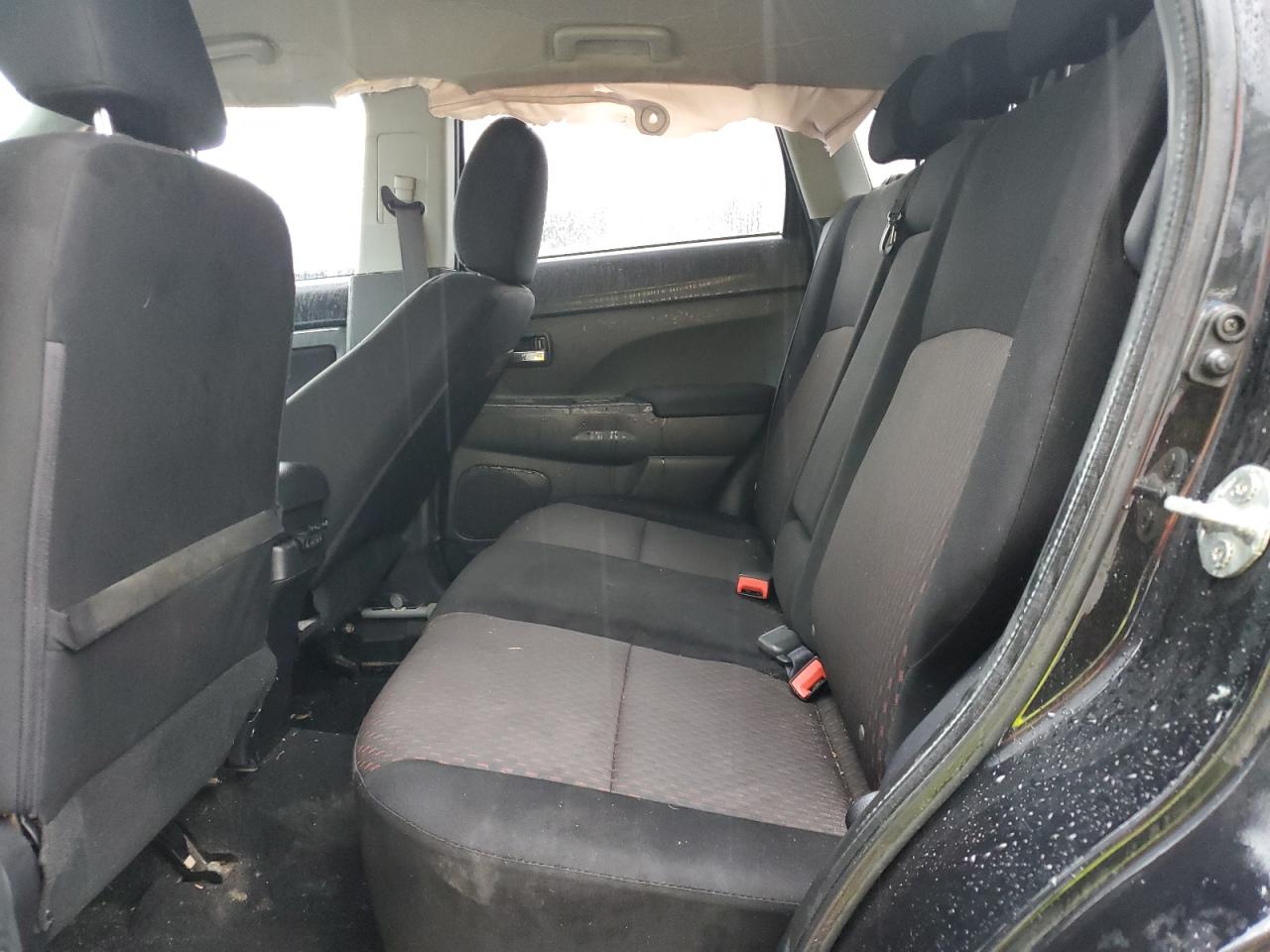 2018 Mitsubishi Outlander Sport Es VIN: JA4AR3AU4JZ024919 Lot: 83870905