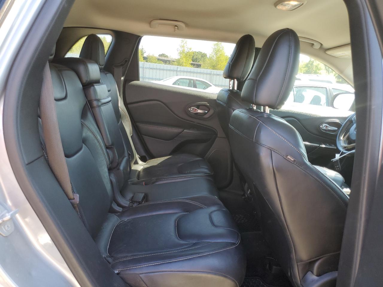 2015 Jeep Cherokee Latitude VIN: 1C4PJMCB1FW606140 Lot: 71993885