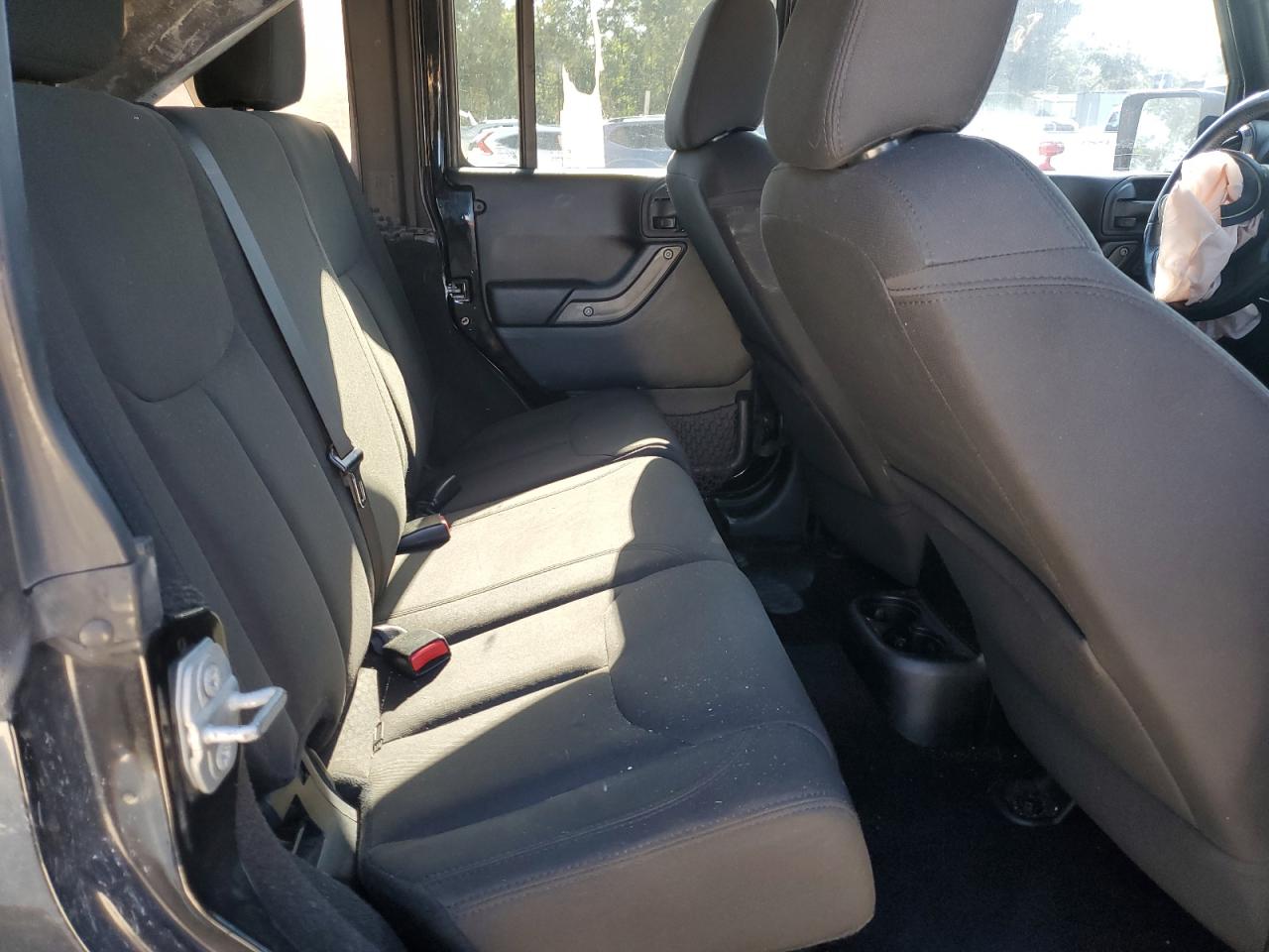 2016 Jeep Wrangler Unlimited Sport VIN: 1C4BJWDGXGL184663 Lot: 71437925