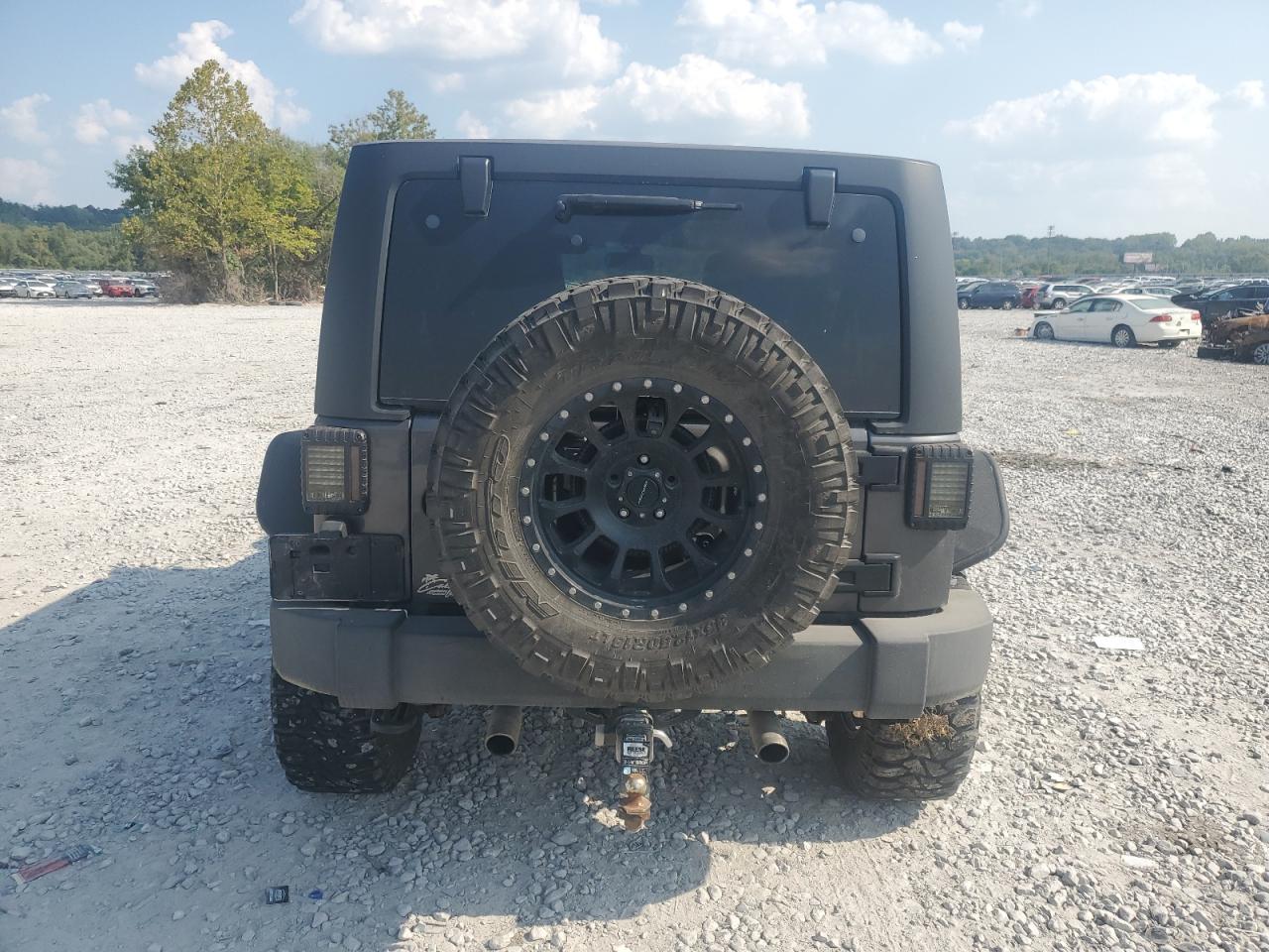 2014 Jeep Wrangler Unlimited Sport VIN: 1C4BJWDG2EL298248 Lot: 71043195