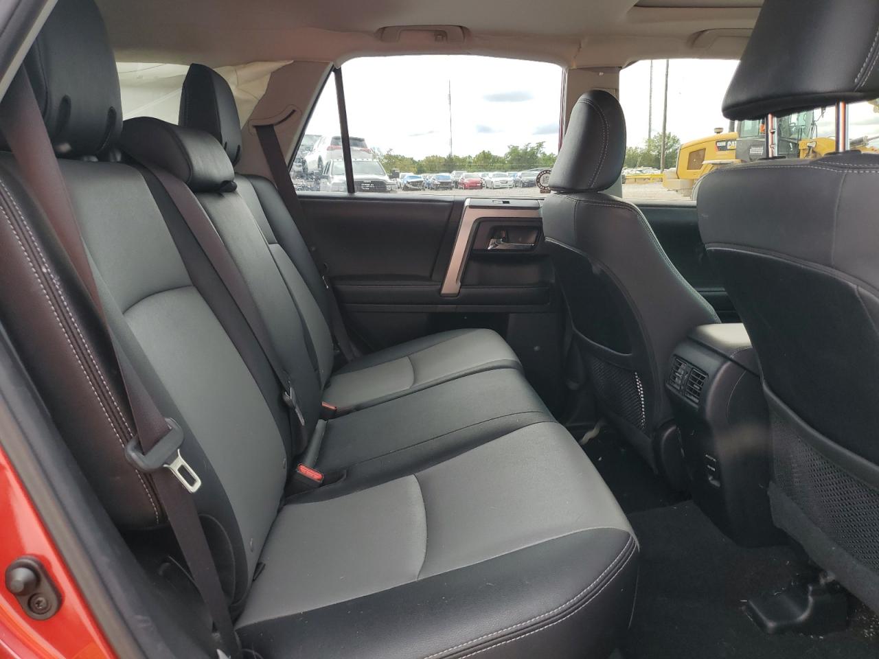 2019 Toyota 4Runner Sr5/Sr5 Premium VIN: JTEBU5JRXK5708555 Lot: 83934735