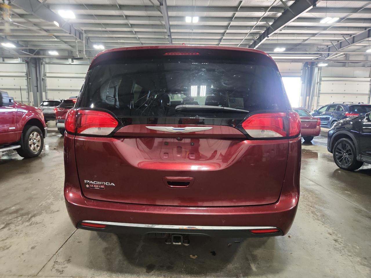 2017 Chrysler Pacifica Touring L VIN: 2C4RC1BG8HR833643 Lot: 84419615