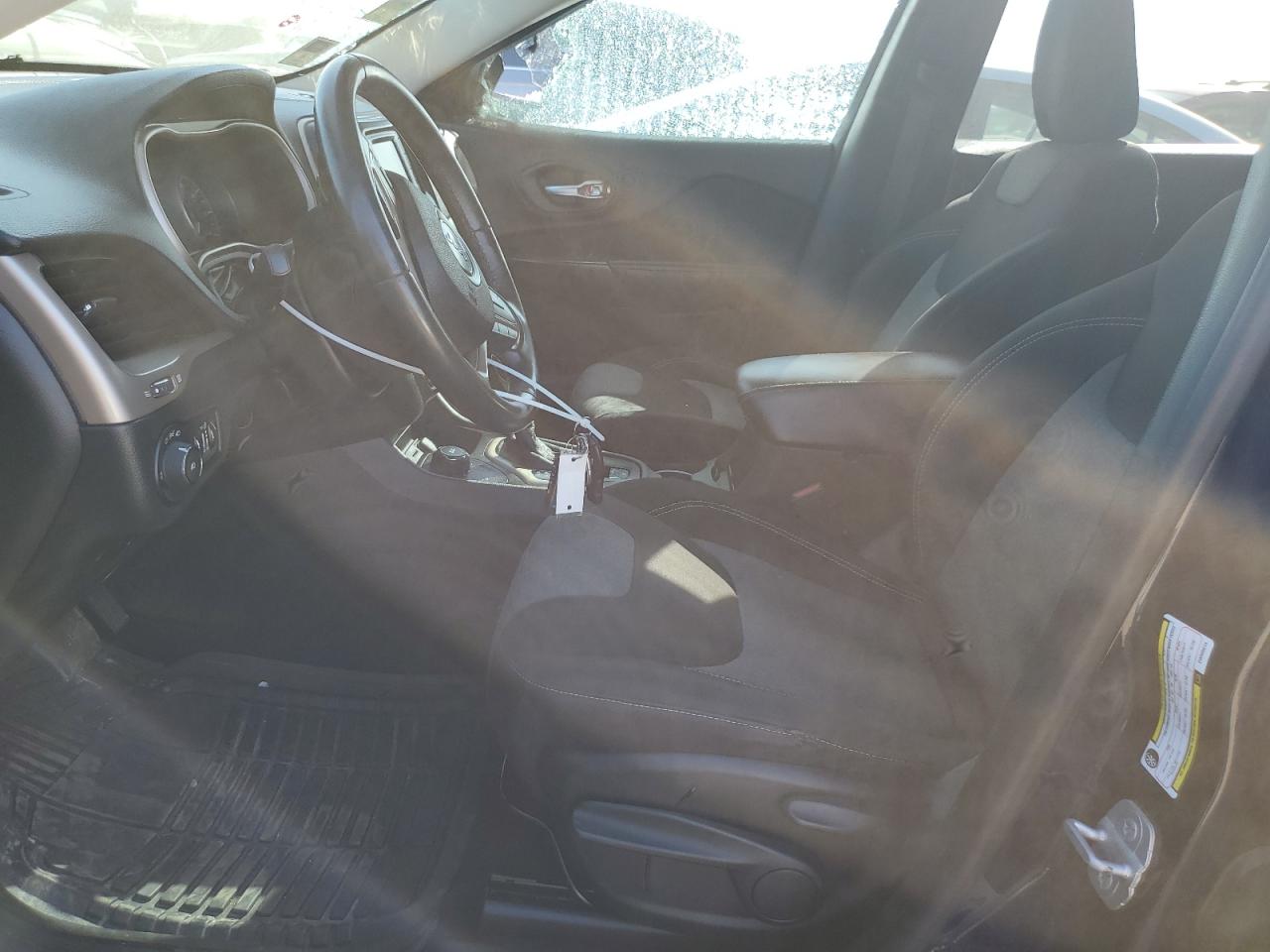 2014 Jeep Cherokee Latitude VIN: 1C4PJMCB9EW308014 Lot: 83960265