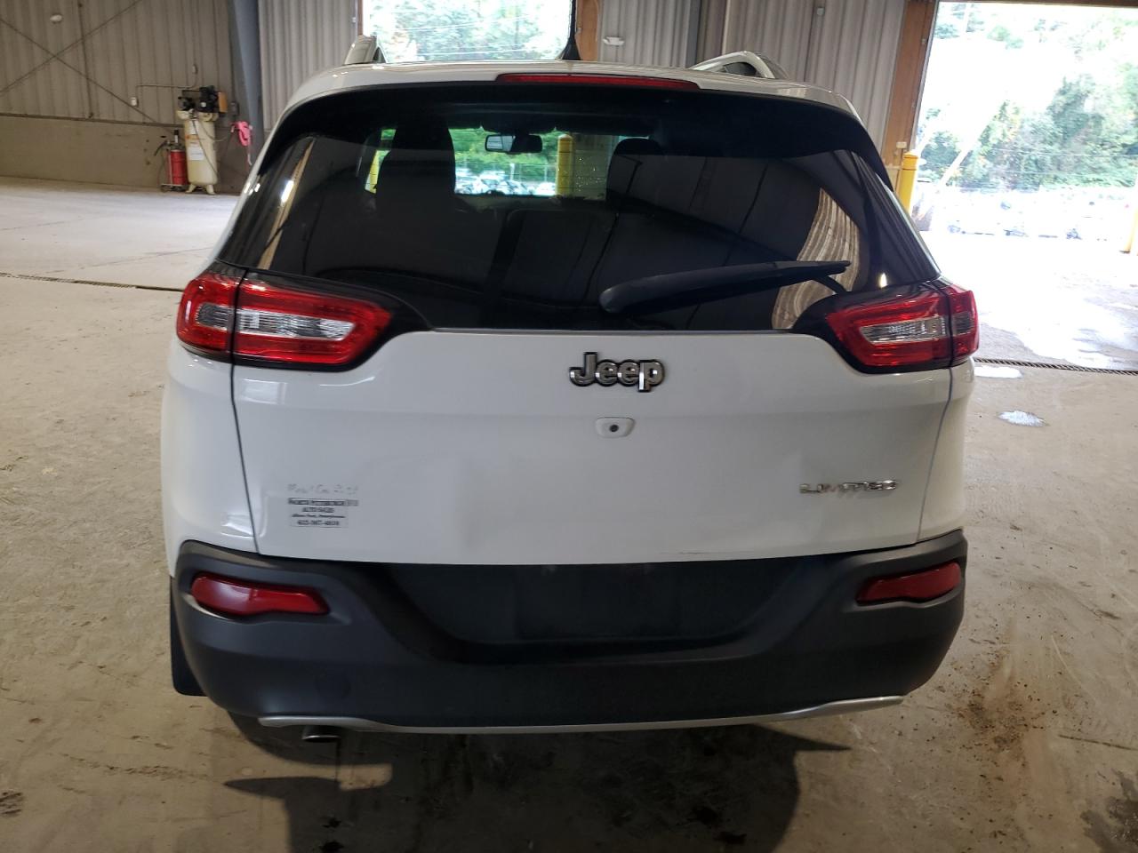 2016 Jeep Cherokee Limited VIN: 1C4PJMDB5GW174684 Lot: 84025325