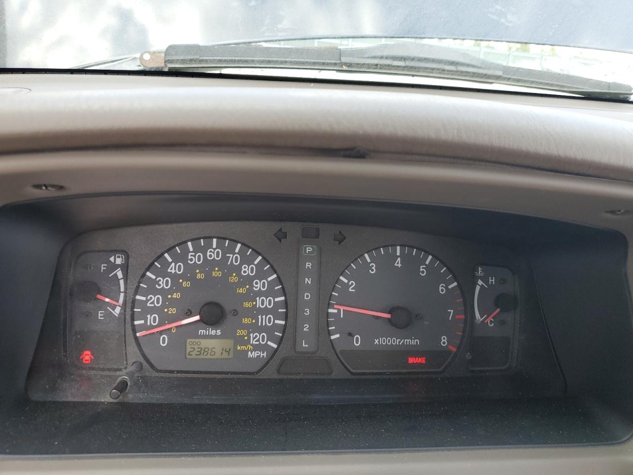 2000 Mitsubishi Montero Sport Limited VIN: JA4MT41R9YP052351 Lot: 71694225