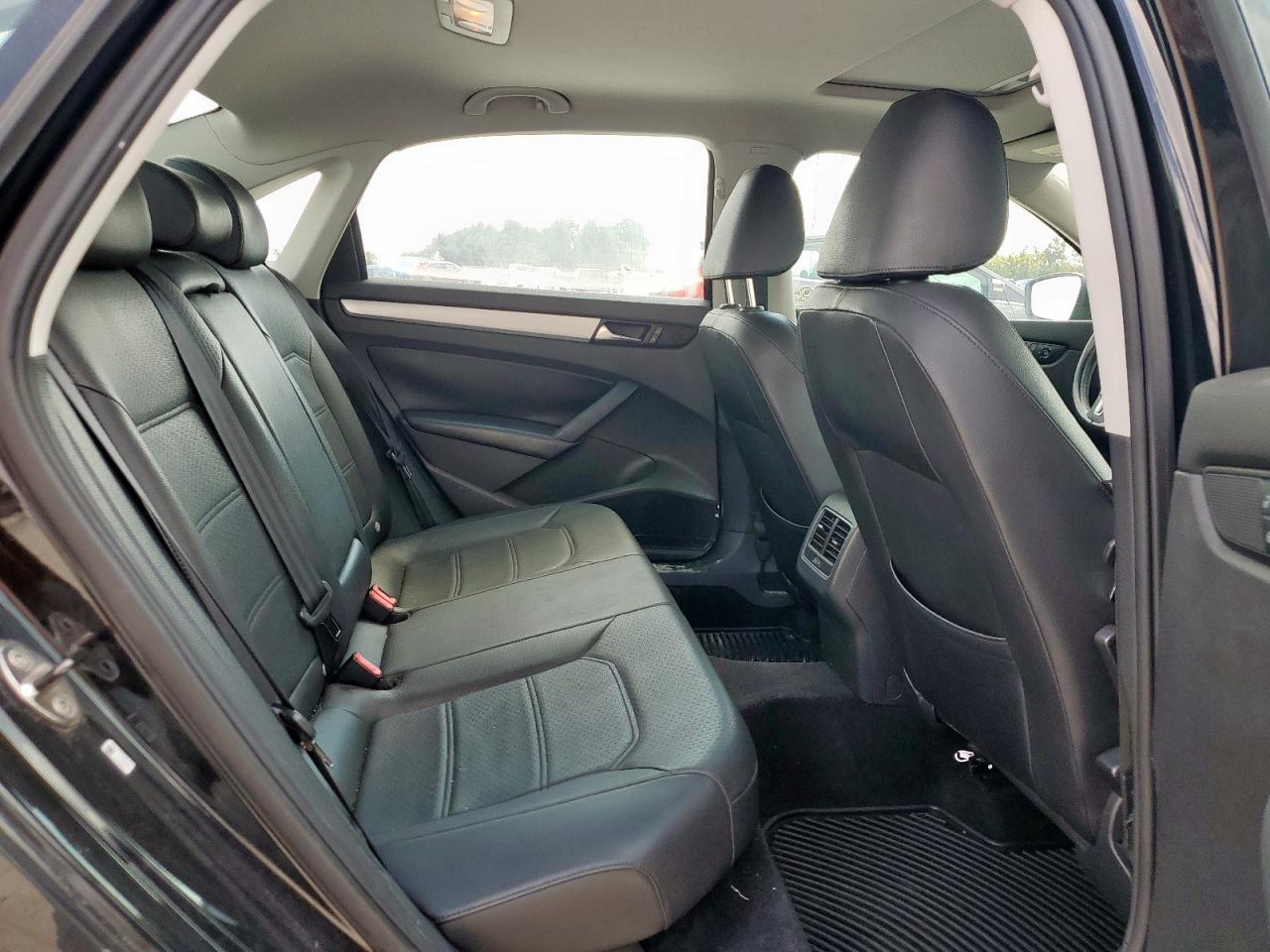 2013 Volkswagen Passat Se VIN: 1VWBP7A3XDC032414 Lot: 81061975