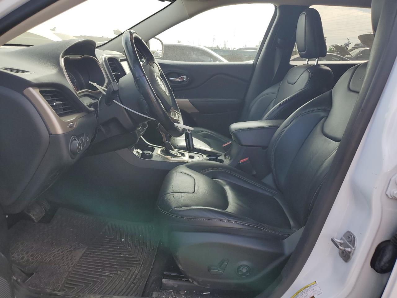 2018 Jeep Cherokee Limited VIN: 1C4PJMDB2JD599279 Lot: 71830635