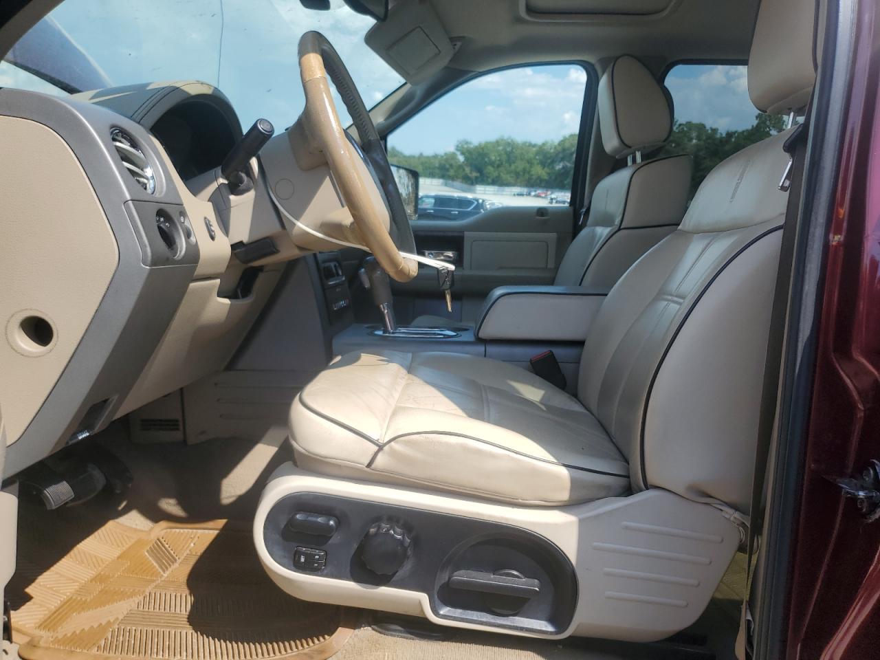 2006 Lincoln Mark Lt VIN: 5LTPW18536FJ08229 Lot: 71309335