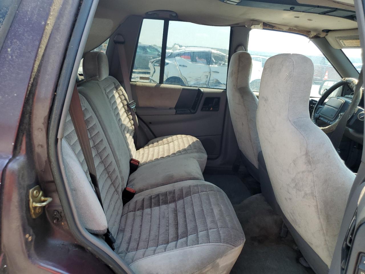 1995 Jeep Grand Cherokee Laredo VIN: 1J4GZ58S0SC749643 Lot: 70354975