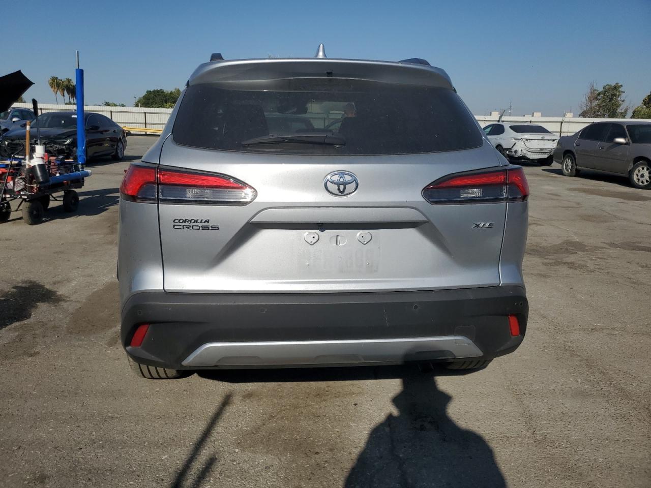 2023 Toyota Corolla Cross Xle VIN: 7MUDAAAG0PV048708 Lot: 71272525