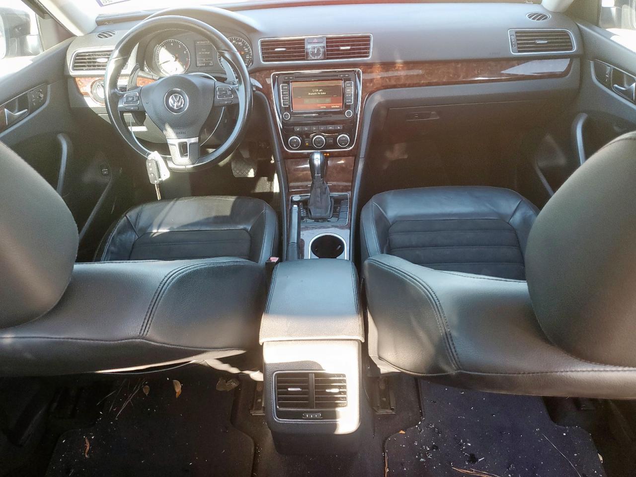 2013 Volkswagen Passat Sel VIN: 1VWCM7A39DC062128 Lot: 84469695