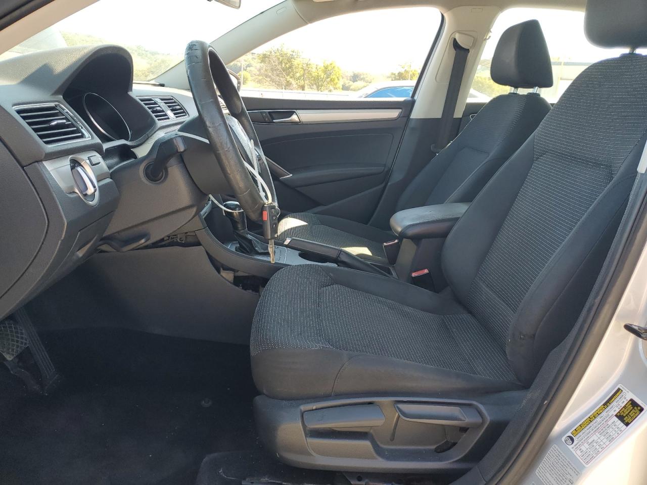 2017 Volkswagen Passat S VIN: 1VWAT7A32HC030685 Lot: 83847145