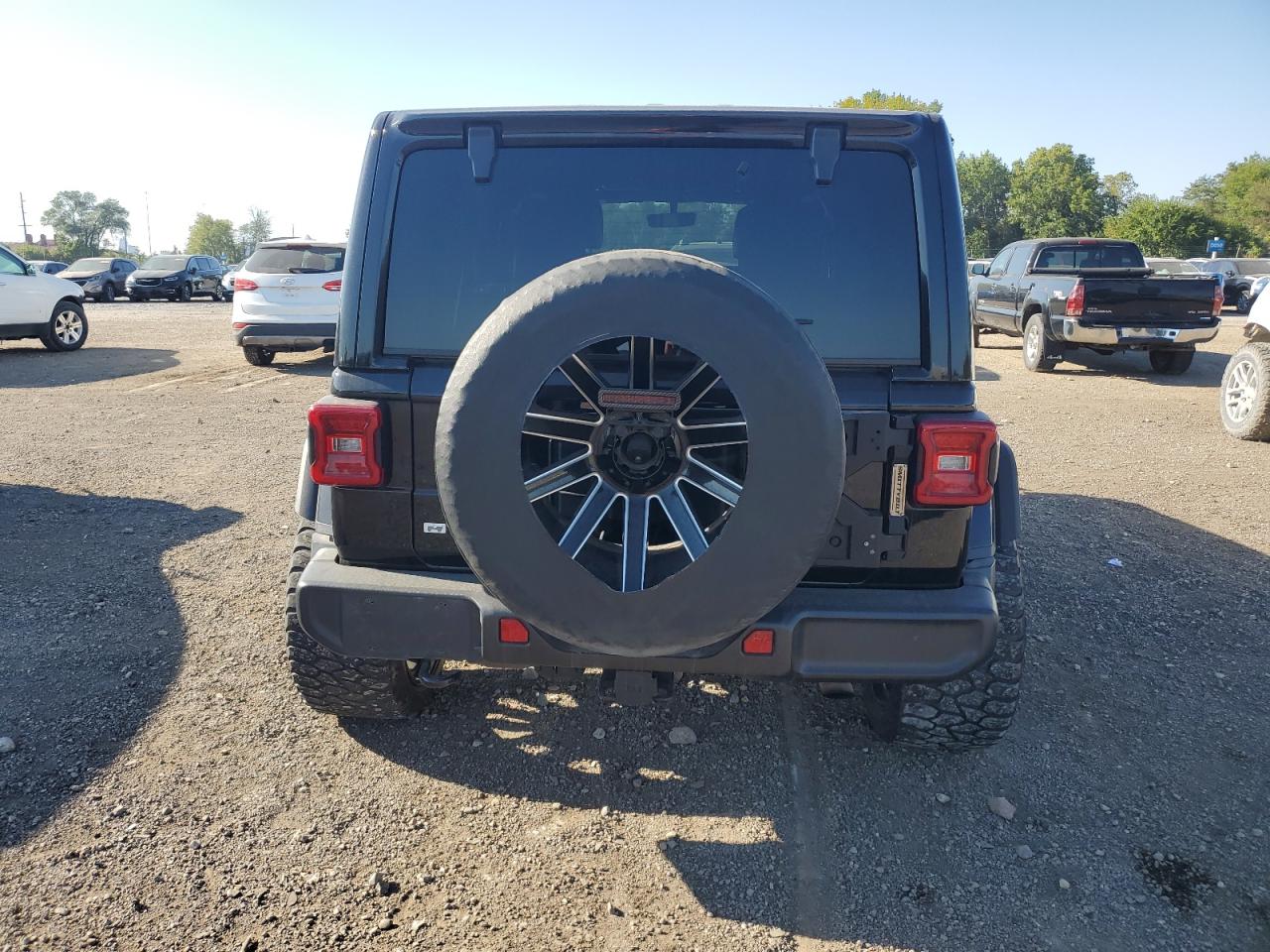 2020 Jeep Wrangler Unlimited Sahara VIN: 1C4HJXEN3LW155558 Lot: 81193055