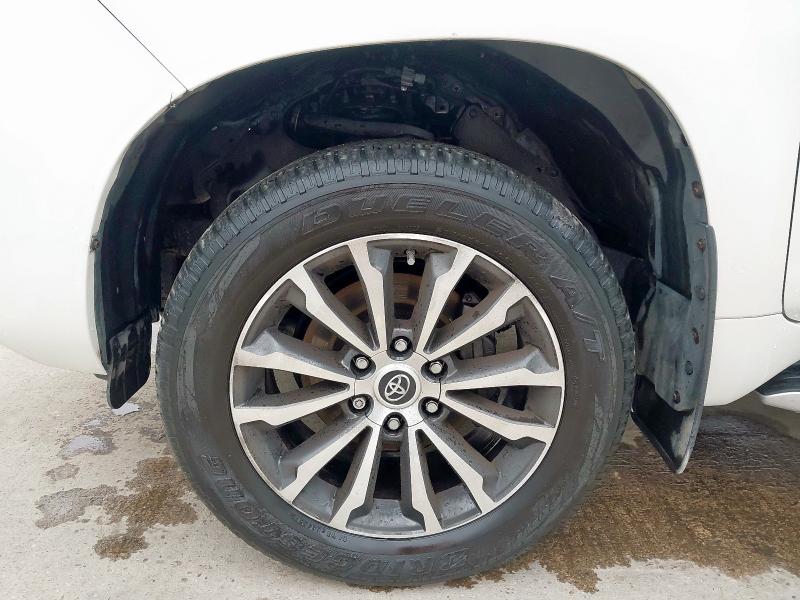 2018 TOYOTA LAND CRUISER INVINCIBLE D 