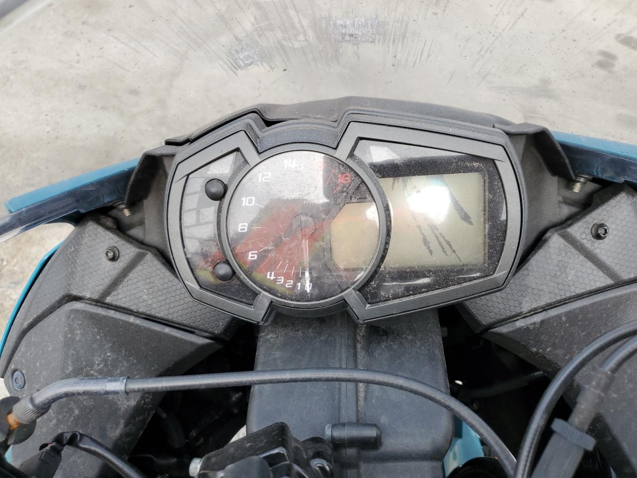 2021 Kawasaki Zx636 K VIN: JKBZXJH11MA007647 Lot: 69472135