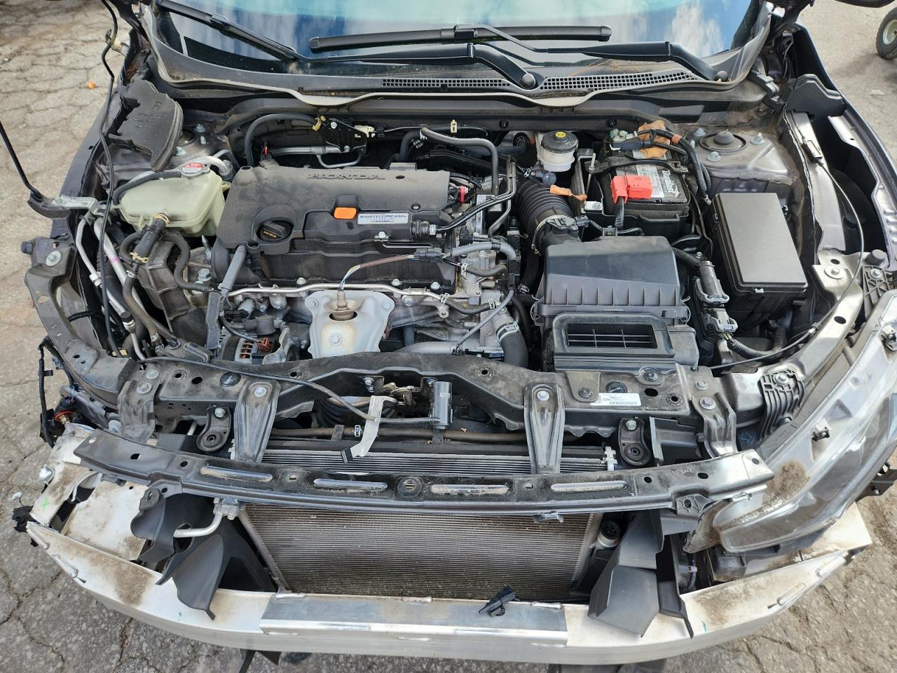 2018 Honda Civic Lx VIN: 19XFC2F50JE043827 Lot: 84421015