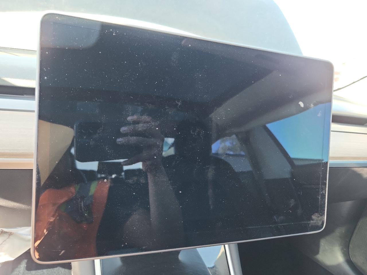 2018 Tesla Model 3 VIN: 5YJ3E1EA4JF060288 Lot: 93311375