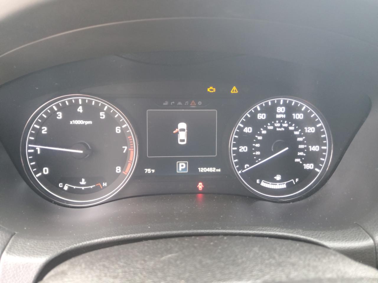 2015 Hyundai Genesis 3.8L VIN: KMHGN4JE9FU021640 Lot: 82060555