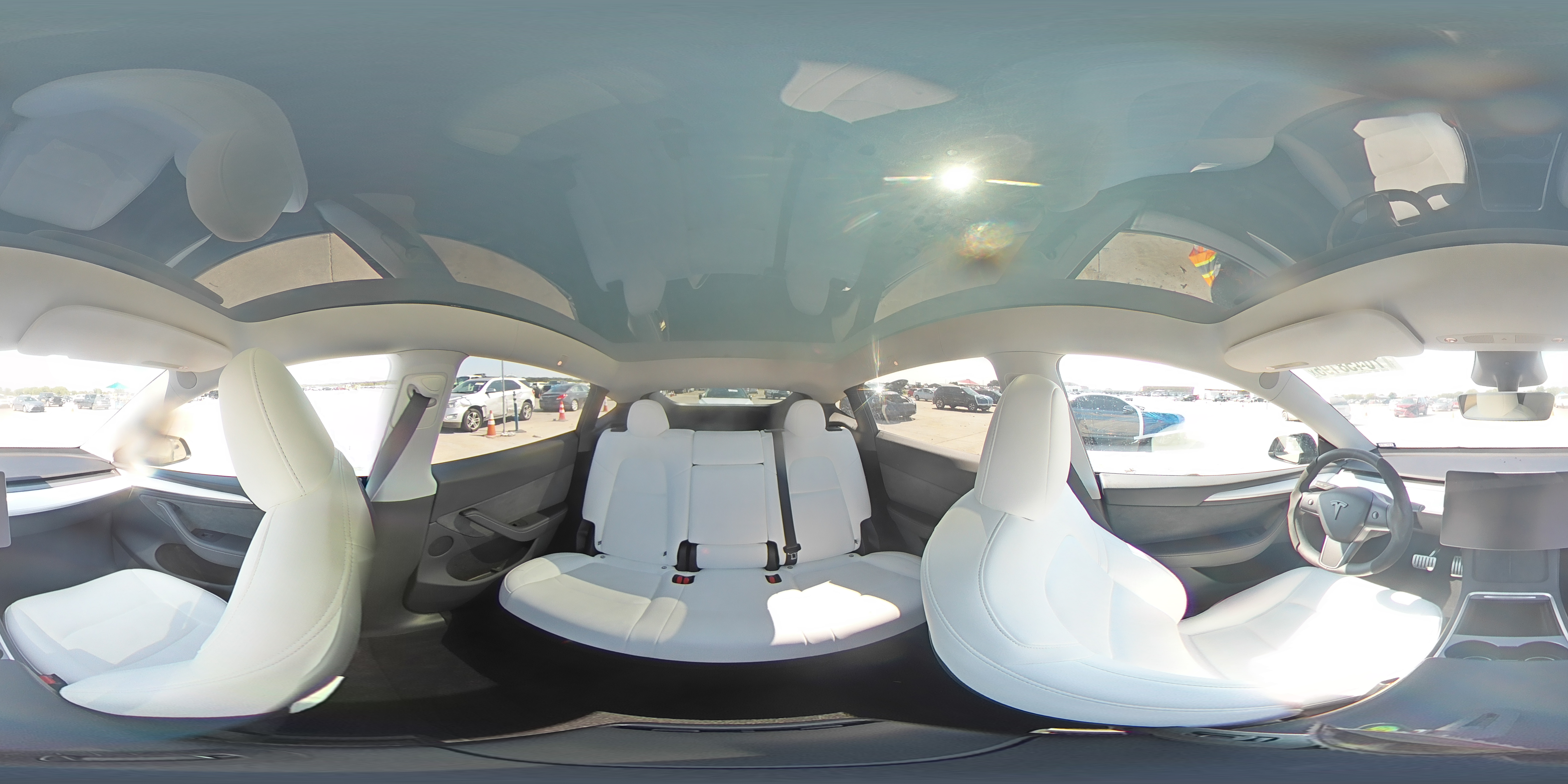 2024 Tesla Model Y VIN: 7SAYGDEF0RA317021 Lot: 70458195