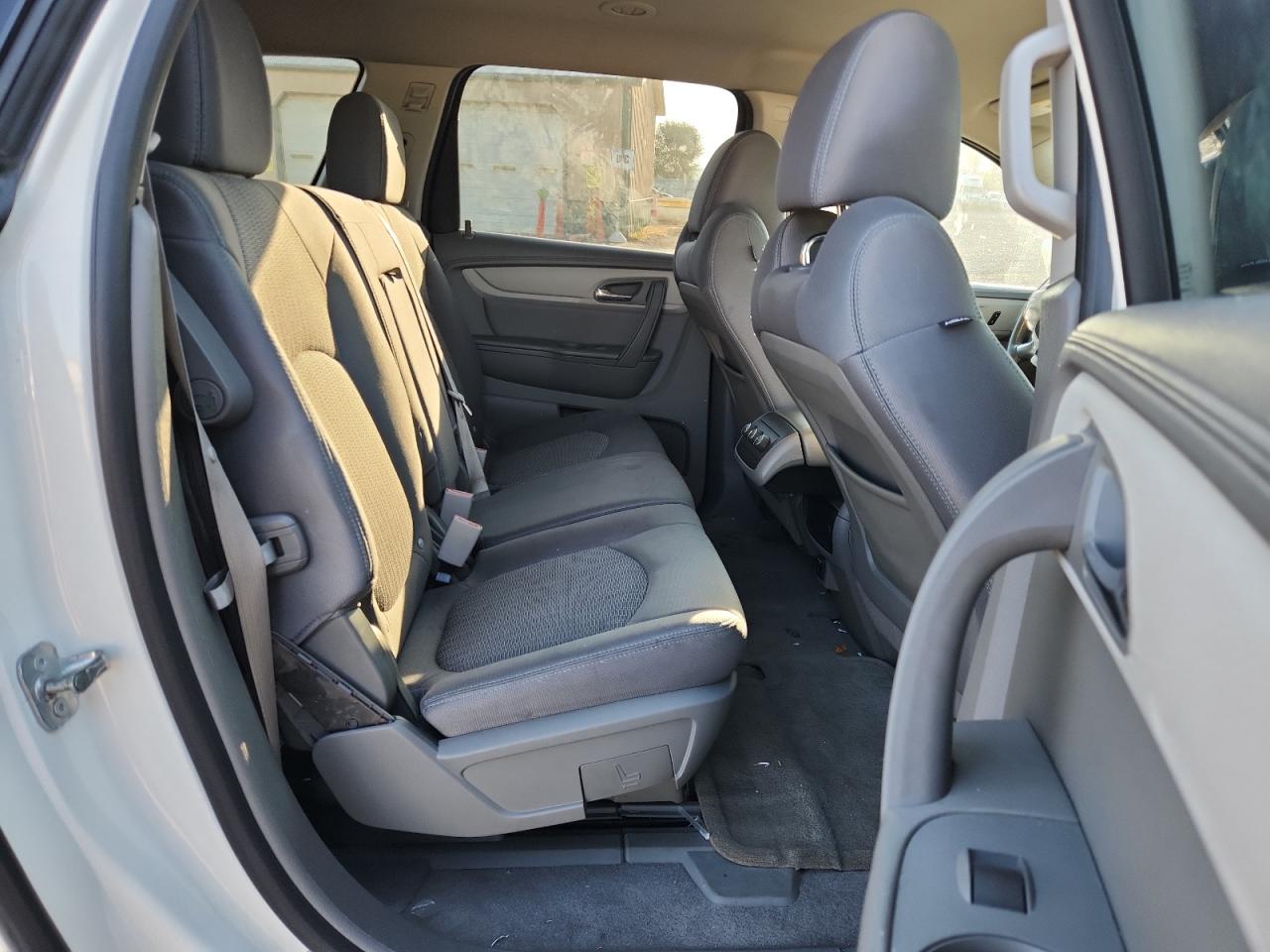 2015 Chevrolet Traverse Lt VIN: 1GNKVGKDXFJ213227 Lot: 81091875