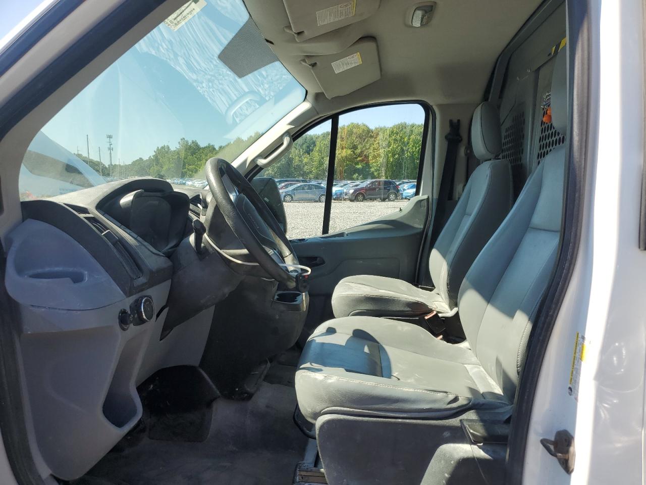 2015 Ford Transit T-250 VIN: 1FTNR2ZM8FKB05217 Lot: 85060725