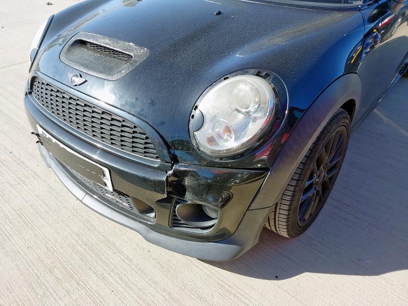 2009 MINI MINI JOHN COOPER WORKS 