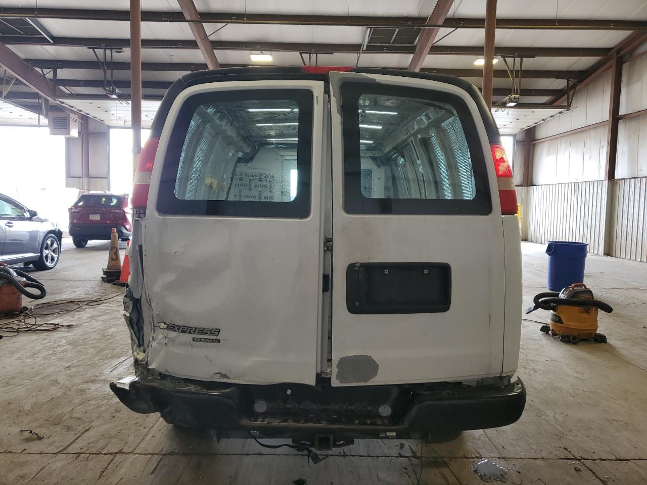 2012 Chevrolet Express G2500 VIN: 1GCWGFFA2C1142230 Lot: 81315555