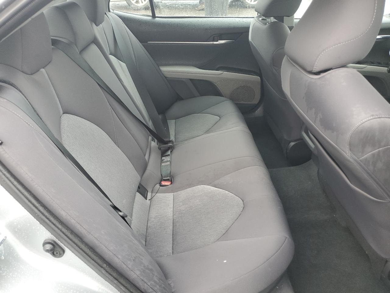 2022 Toyota Camry Le VIN: 4T1C31AK8NU577381 Lot: 83799825