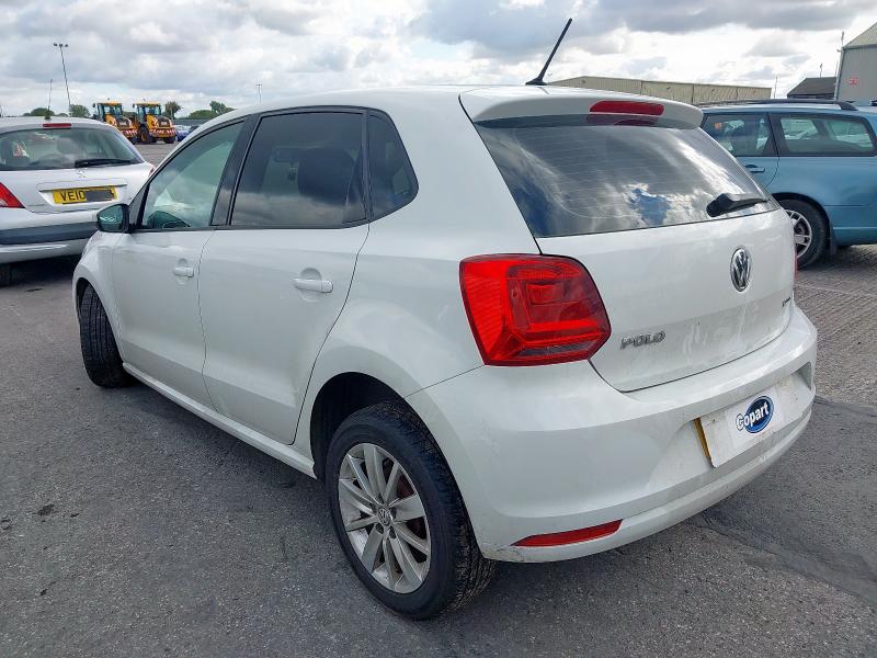 2015 VOLKSWAGEN POLO SE 