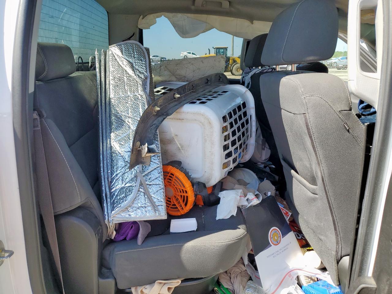 2017 GMC Sierra K2500 Sle VIN: 1GT12SEY0HF160204 Lot: 81761155