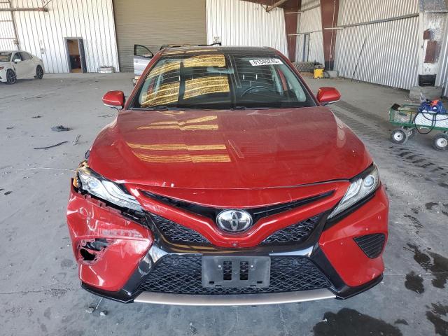  TOYOTA CAMRY 2019 Красный