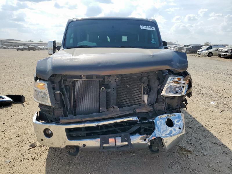  NISSAN NV 2016 Brown