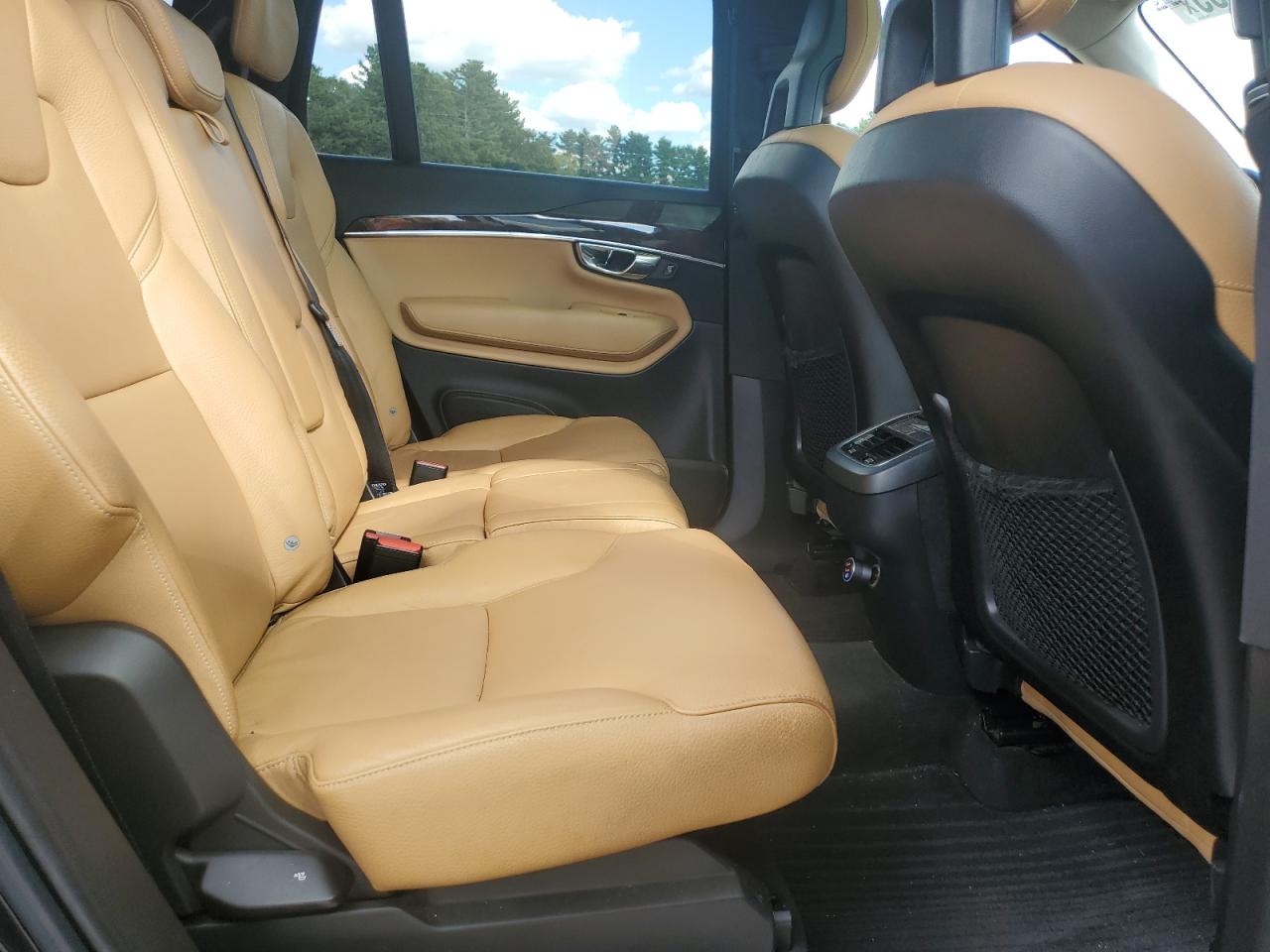 2016 Volvo Xc90 T6 VIN: YV4A22PKXG1054196 Lot: 71047635