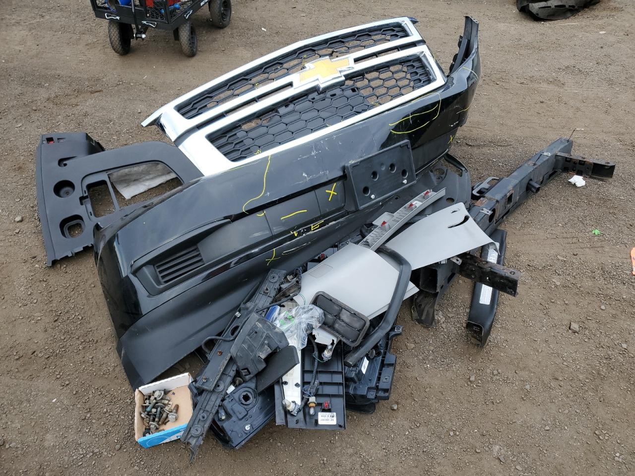 2019 Chevrolet Suburban K1500 Lt VIN: 1GNSKHKC4KR140812 Lot: 80847375