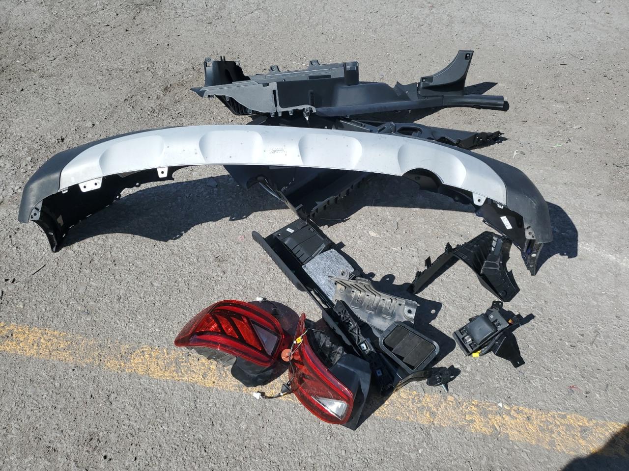 2022 Hyundai Venue Sel VIN: KMHRC8A35NU180920 Lot: 81700235