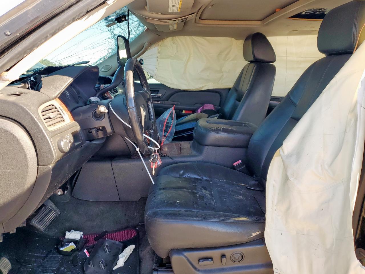 2008 Chevrolet Tahoe C1500 VIN: 1GNFC13098R154157 Lot: 81831325