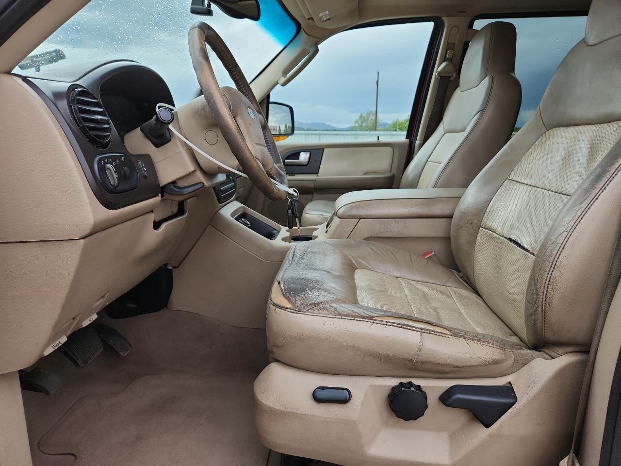 2004 Ford Expedition Eddie Bauer VIN: 1FMFU18L04LB40102 Lot: 71854555
