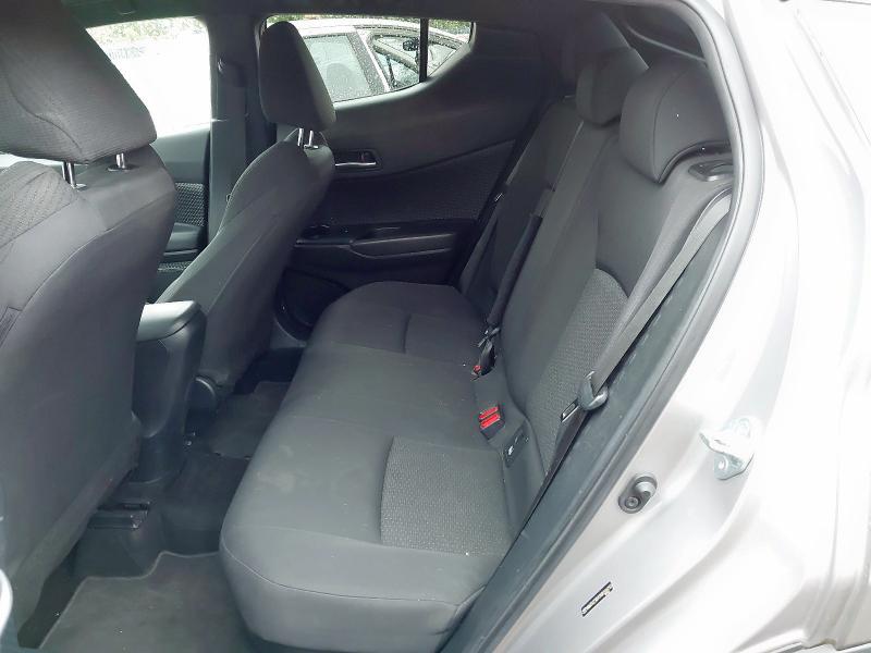 2019 TOYOTA C-HR DYNAMIC HEV CVT 