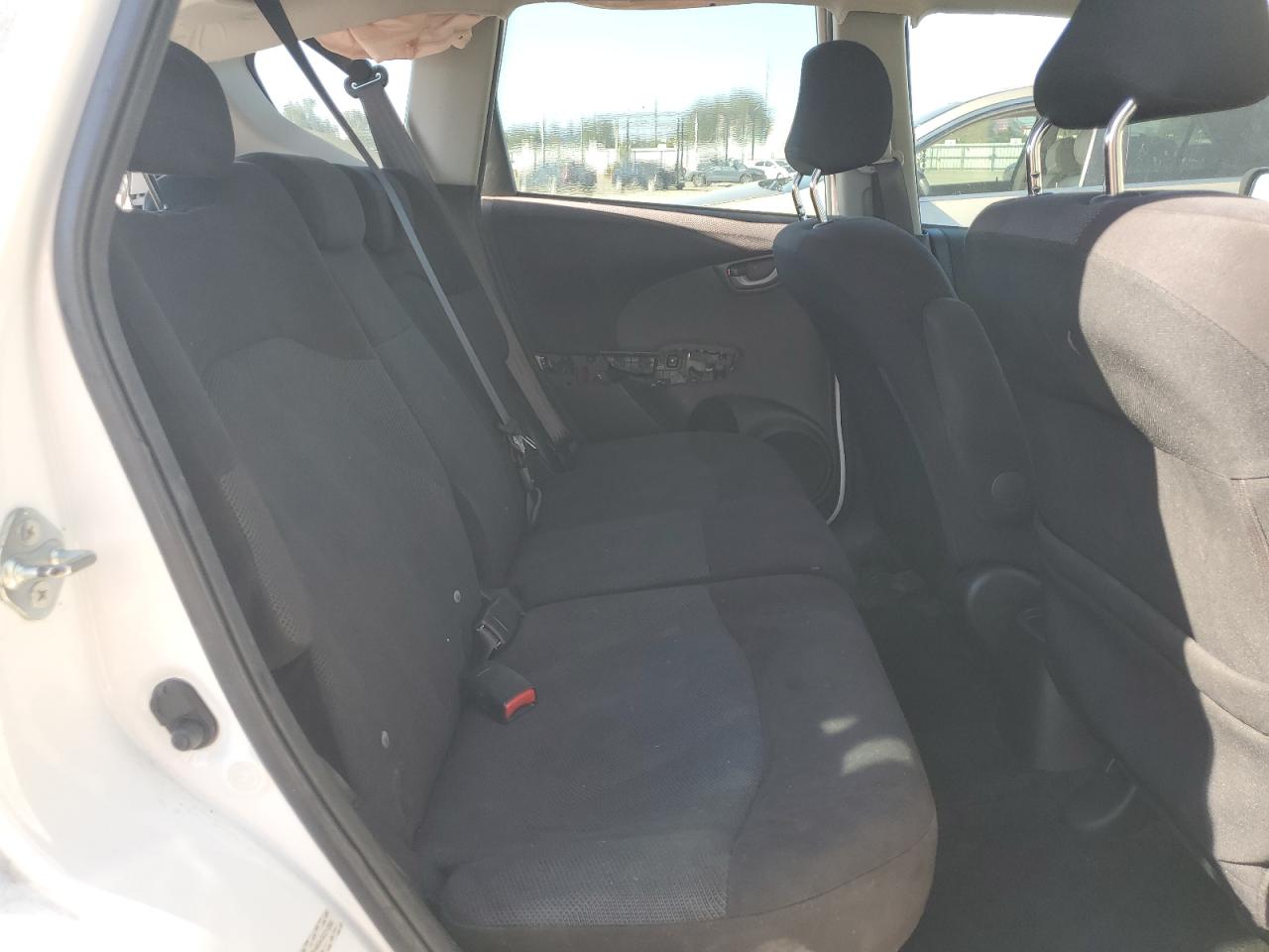 2010 Honda Fit Sport VIN: JHMGE8H46AS021266 Lot: 84000905