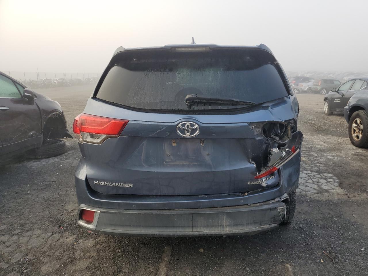 2017 Toyota Highlander Limited VIN: 5TDDZRFHXHS420785 Lot: 81253245