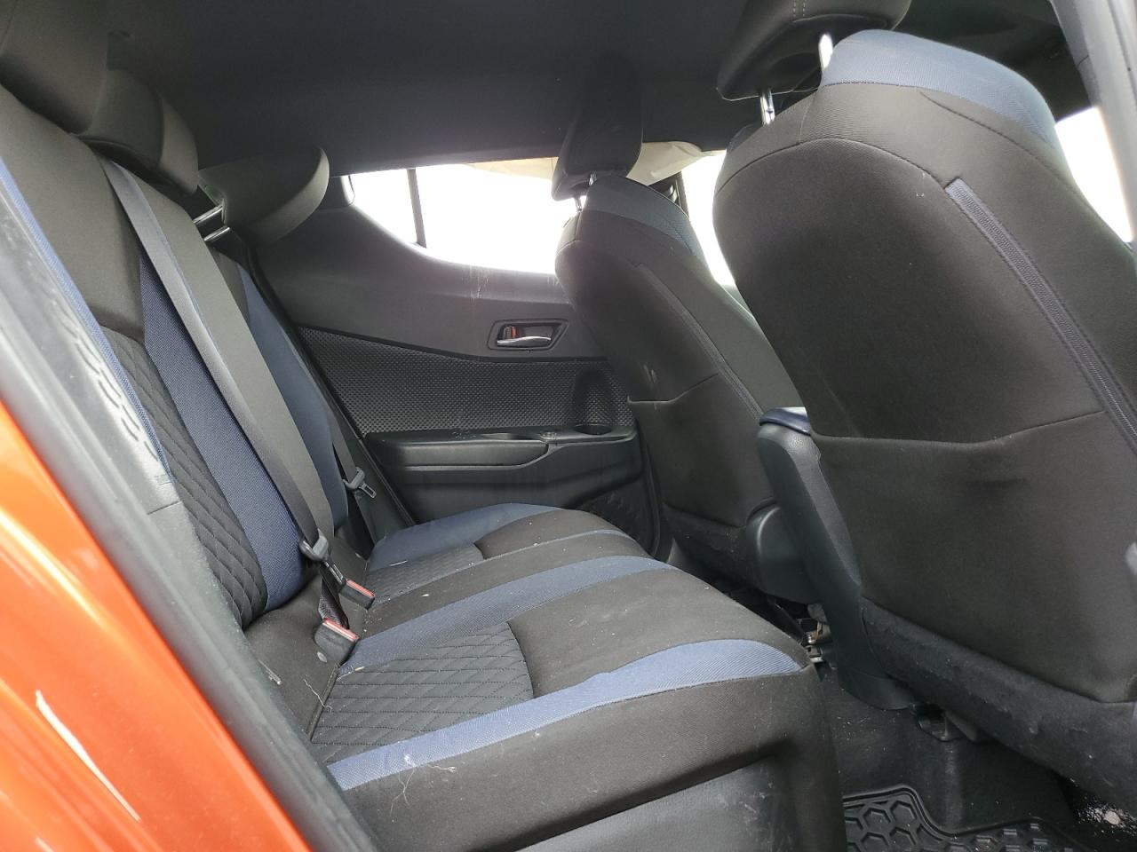 2020 Toyota C-Hr Xle VIN: JTNKHMBX0L1063774 Lot: 81641075