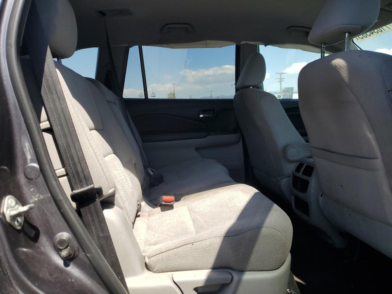 2017 Honda Pilot Lx VIN: 5FNYF5H14HB008272 Lot: 71634385