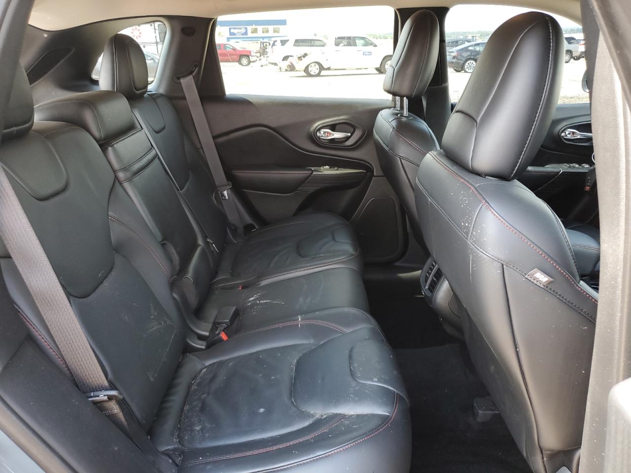 2015 Jeep Cherokee Trailhawk VIN: 1C4PJMBS0FW724231 Lot: 70766425