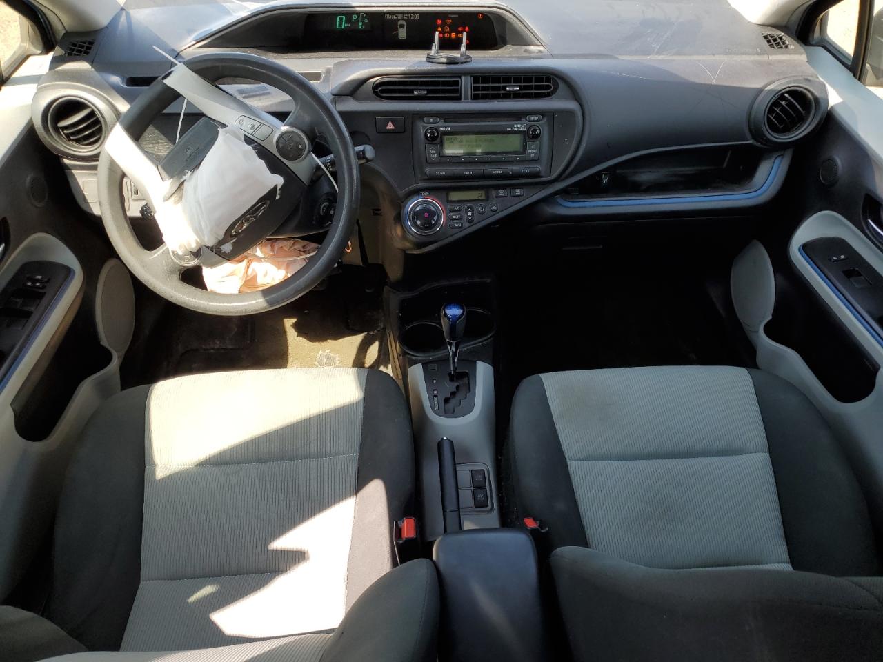 2013 Toyota Prius C VIN: JTDKDTB39D1045394 Lot: 71846635